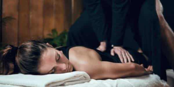 massage-shiatsu-au-sol